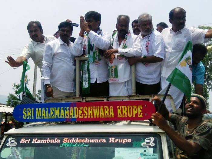 ಹನೂರು: ಜೆಡಿಎಸ್ ಅಭ್ಯರ್ಥಿ ಮಂಜುನಾಥ್ ರೋಡ್ ಶೋ